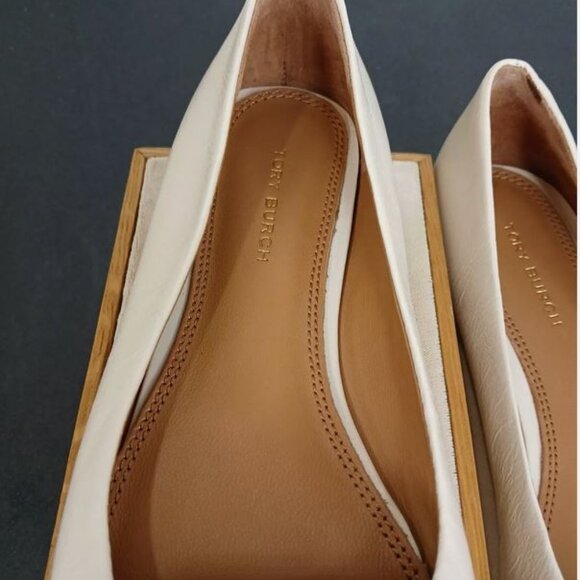 Brand New TORY BURCH sz 6 Beige wrinkle free Leather Ballet Flat Shoes 86721 - Picture 4 of 12